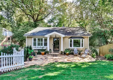 2049 Cottage Ln NW, Atlanta, GA 30318