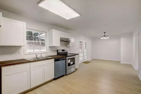 2479 Woodside Way, Chamblee, GA 30341 photo 15