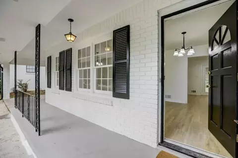 2479 Woodside Way, Chamblee, GA 30341 photo 9