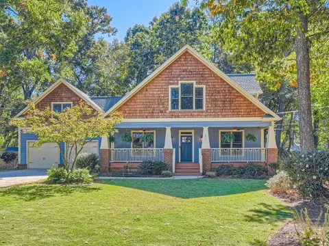 2777 Eastwood Dr, Decatur, GA 30032