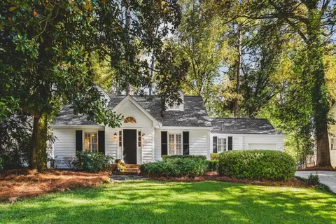 2523 Ridgewood Rd NW, Atlanta, GA 30318