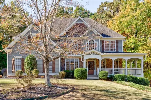 7810 Paces Ln, Gainesville, GA 30506