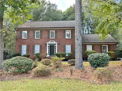 1825 Skidmore Cir, Lawrenceville, GA 30044