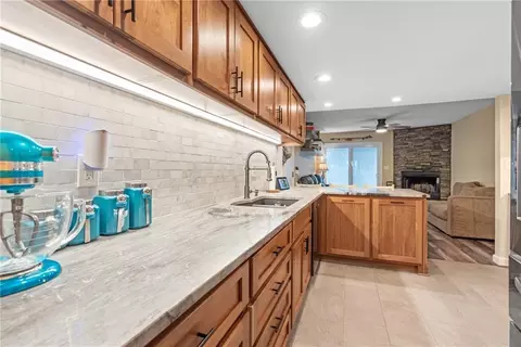 2730 Meadow Mere E, Chamblee, GA 30341 photo 16