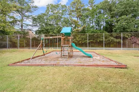 2730 Meadow Mere E, Chamblee, GA 30341 photo 43