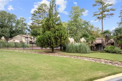 2730 Meadow Mere E, Chamblee, GA 30341 photo 44