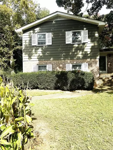 2571 Bailey Dr, Norcross, GA 30071