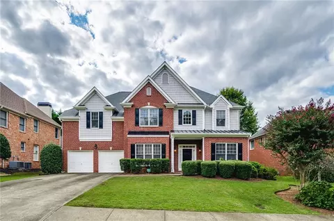 555 Stonebury Dr, Alpharetta, GA 30005