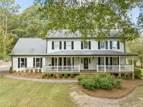 550 Sequoia Ct, Loganville, GA 30052