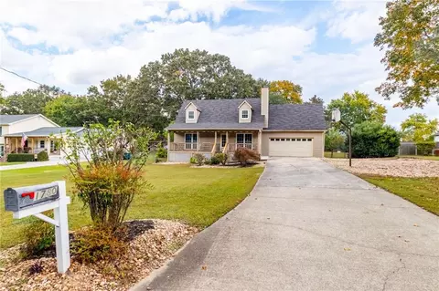 1780 Keenland Pl, Lawrenceville, GA 30043