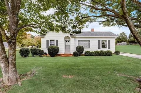 2972 N Main St NW, Kennesaw, GA 30144