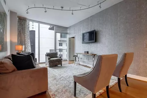 44 Peachtree Pl NW #824, Atlanta, GA 30309
