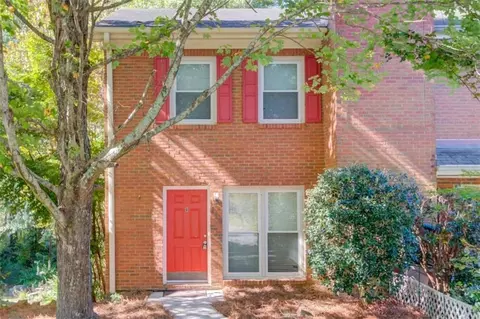 110 Davis Mill Ct, Lawrenceville, GA 30044