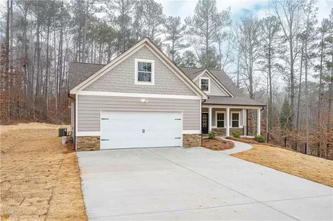 5955 Crowley Dr, Douglasville, GA 30135