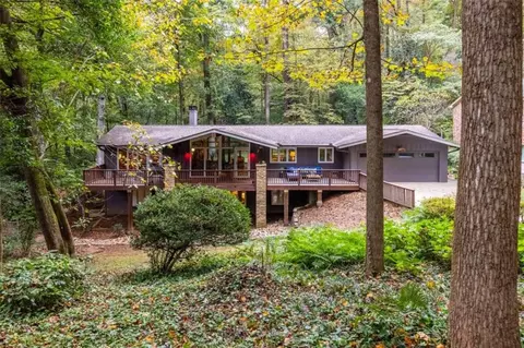 910 Barton Woods Rd NE, Atlanta, GA 30307