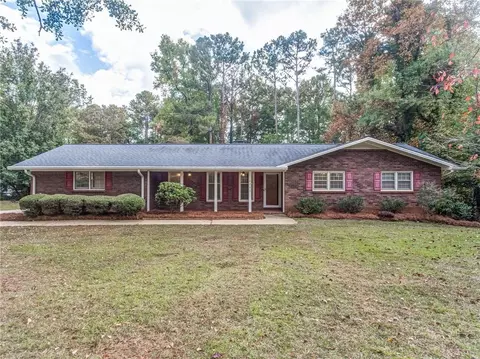 4792 Jennifer Ln, Douglasville, GA 30135