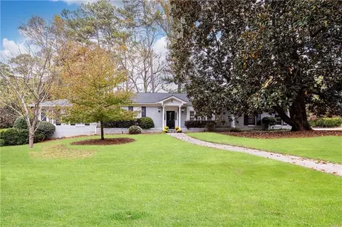 2830 W Roxboro Rd NE, Atlanta, GA 30324