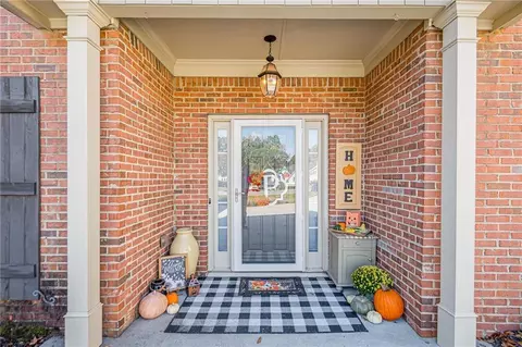 2004 Haydenbrook Dr NW, Acworth, GA 30101