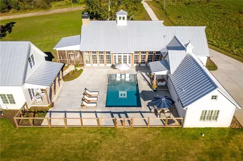 8457 Hearn Rd, Chattahoochee Hills, GA 30268