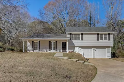 140 Wayside Dr, Lawrenceville, GA 30046