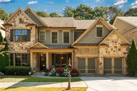 10044 Innisfree Dr, Alpharetta, GA 30022