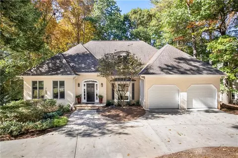 10540 Haynes Forest Dr, Alpharetta, GA 30022