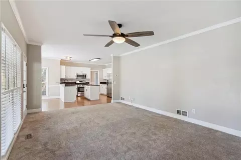 2340 Pinehaven Ct, Grayson, GA 30017 photo 11