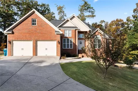 57 Rocky Mountain Pass, Adairsville, GA 30103