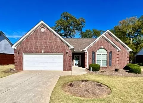 380 Crossroads Dr, Social Circle, GA 30025