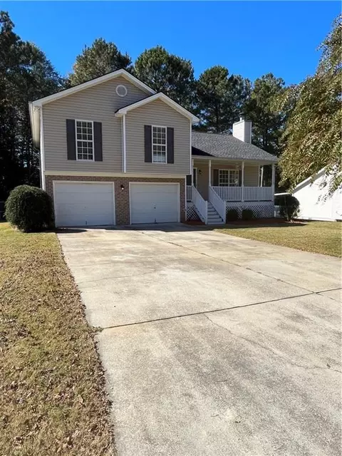 5960 April Dr, Buford, GA 30518
