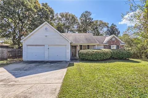 1583 Glynn Ct, Hampton, GA 30228 photo 1