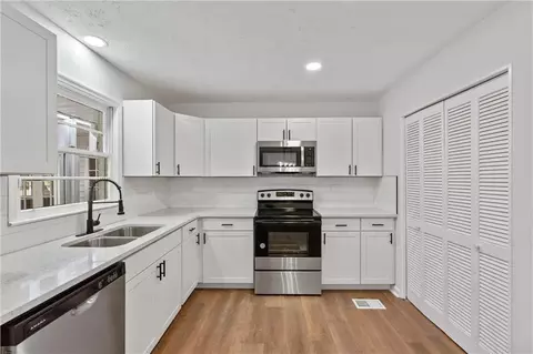 6363 Lanier Rd, Morrow, GA 30260 photo 6