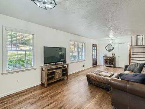 3882 Commander Dr, Chamblee, GA 30341 photo 7