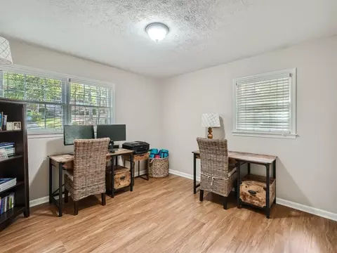 3882 Commander Dr, Chamblee, GA 30341 photo 18