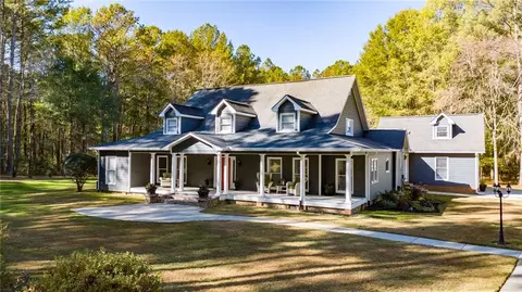 1046 Hunts Gin Rd NE, Calhoun, GA 30701