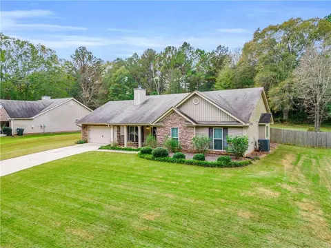 360 Thoroughbred Trl, Monroe, GA 30655 photo 3