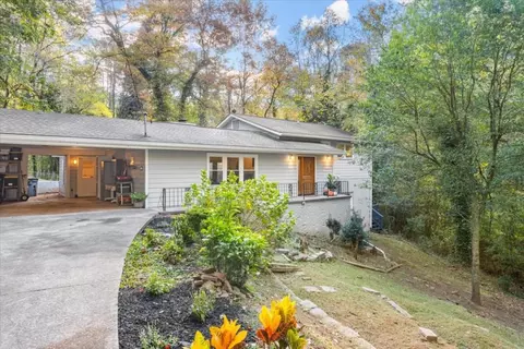 263 Valley Ridge Dr, Roswell, GA 30075