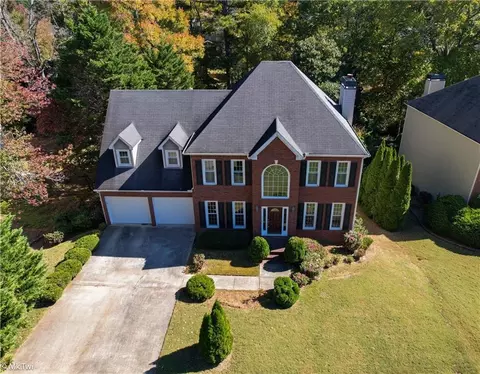 367 Fenbrook Way SW, Marietta, GA 30064