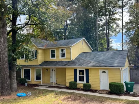723 Post Road Trce, Stone Mountain, GA 30088