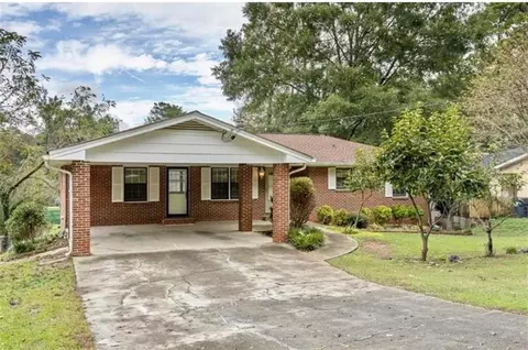 3423 N Creekview Dr, Lawrenceville, GA 30044
