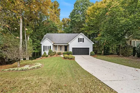 6530 Ivey Wood Ct, Cumming, GA 30040