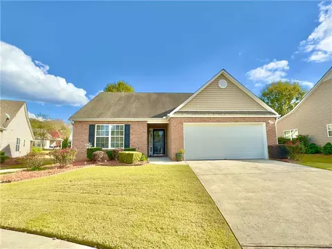 414 Mockingbird Dr, Loganville, GA 30052