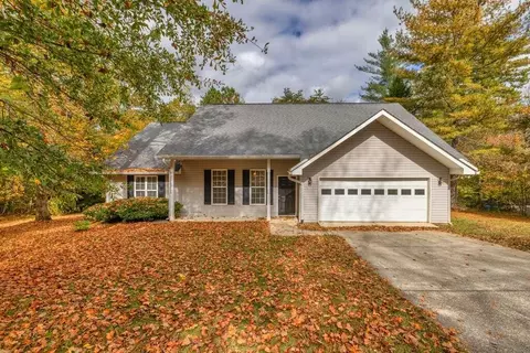 111 Richard St, Clarkesville, GA 30523