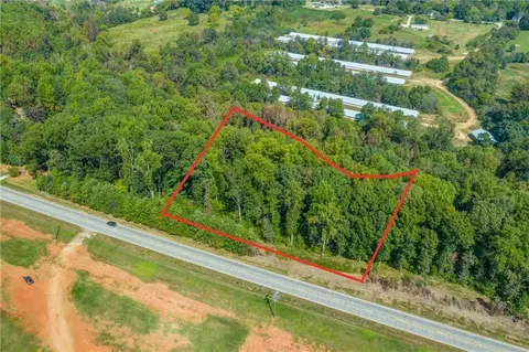 5221 Winder Hwy, Braselton, GA 30517
