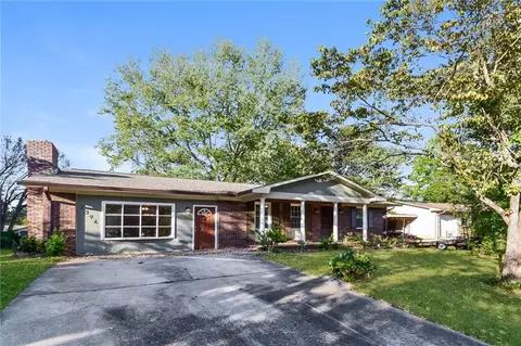 2394 Wood Valley Dr, Morrow, GA 30260