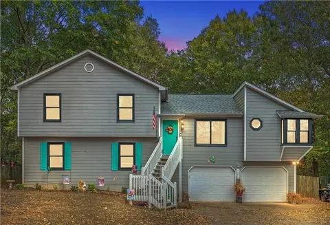 202 Amberwood Trl, Euharlee, GA 30145