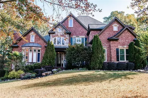 2434 Northern Oak Dr, Braselton, GA 30517