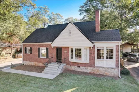 204 Shadowmoor Dr, Decatur, GA 30030