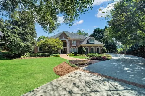 6520 Ashbourne Ct, Suwanee, GA 30024 photo 2