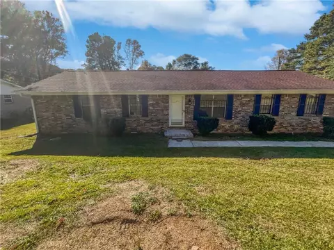 1564 Colony East Cir, Stone Mountain, GA 30083